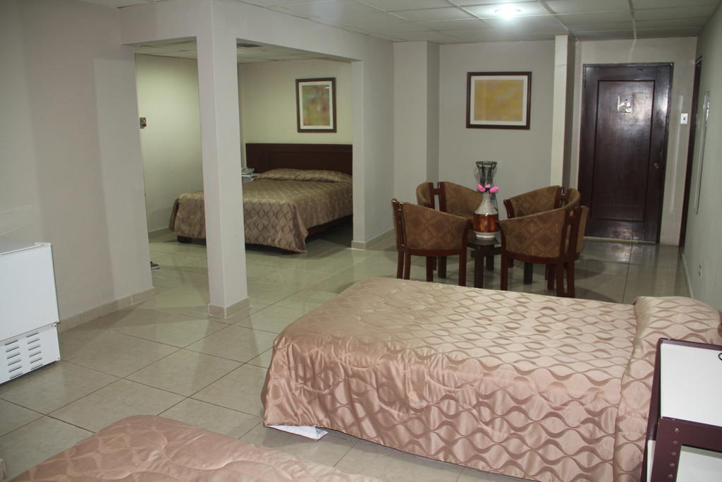 Hotel La Torre Guayaquil Zimmer foto